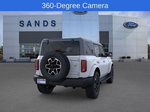 New 2025 Ford Bronco Outer Banks image 8