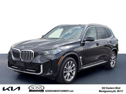 Used 2025 BMW X5 xDrive40i AWD/4WD image 1