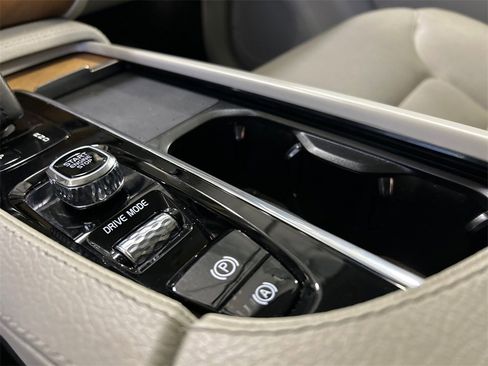 Certified 2021 Volvo XC90 T8 Inscription Expression w/ Advanced Package image 20