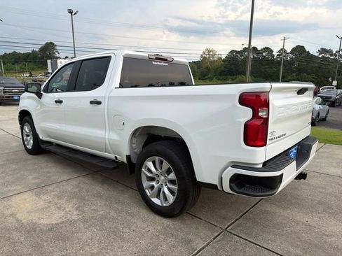 Used 2019 Chevrolet Silverado 1500 Custom w/ Custom Convenience Package RWD image 5