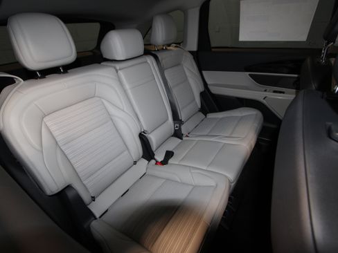 New 2026 Lincoln Nautilus Reserve image 24