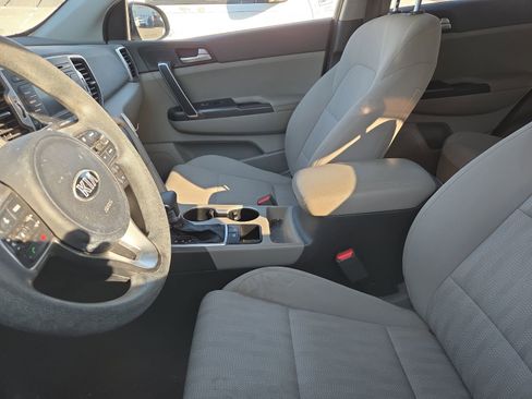 Used 2019 Kia Sportage LX FWD image 10