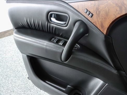 Used 2024 Nissan Armada SL image 23