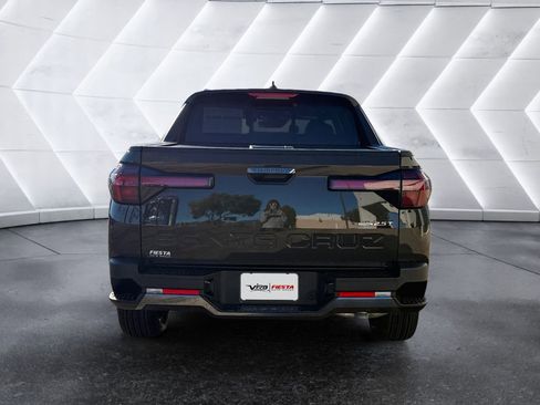 Used 2025 Hyundai Santa Cruz Limited image 7