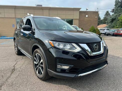 Used 2019 Nissan Rogue SL w/ Premium Package AWD/4WD image 3