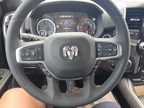 Used 2025 RAM 1500 Big Horn AWD/4WD image 43