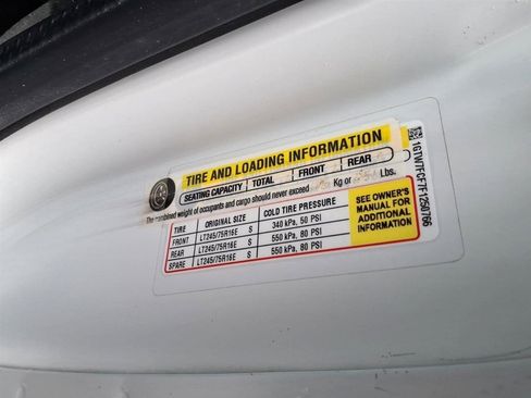 Used 2015 GMC Savana 2500 image 11