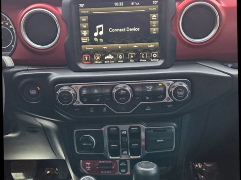 Used 2023 Jeep Gladiator Rubicon w/ LED Lighting Group AWD/4WD image 26