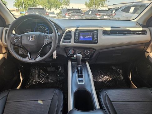 Used 2016 Honda HR-V LX image 16