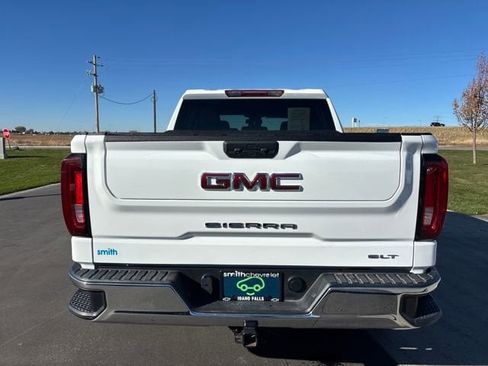 Certified 2024 GMC Sierra 1500 SLT image 4