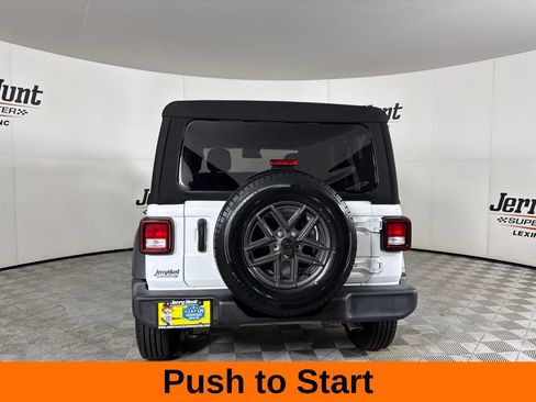 Used 2024 Jeep Wrangler Unlimited Sport AWD/4WD image 7