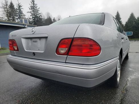Used 1999 Mercedes-Benz E 430 Sedan image 5