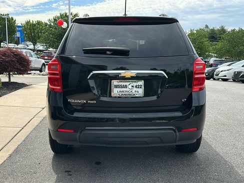 Used 2017 Chevrolet Equinox LT w/ Convenience Package AWD/4WD image 6