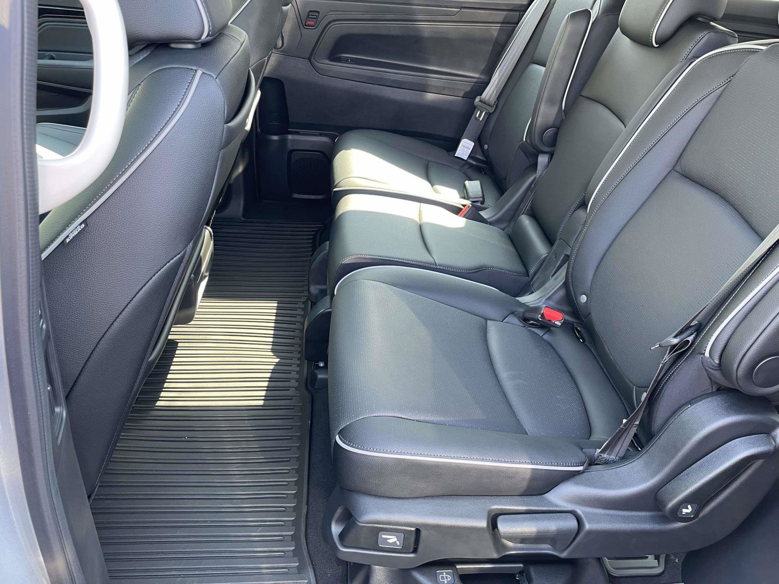 New 2026 Honda Odyssey Elite image 14