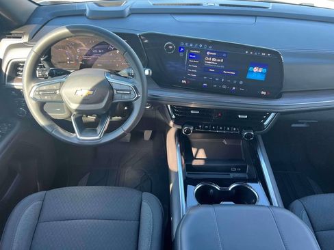 Used 2025 Chevrolet Tahoe LS AWD/4WD image 14