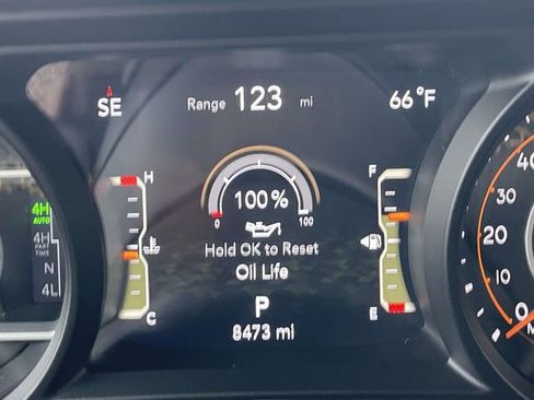 Used 2025 Jeep Wrangler Unlimited Rubicon 392 AWD/4WD image 16