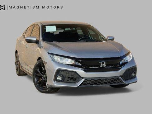 Used 2017 Honda Civic Sport image 8