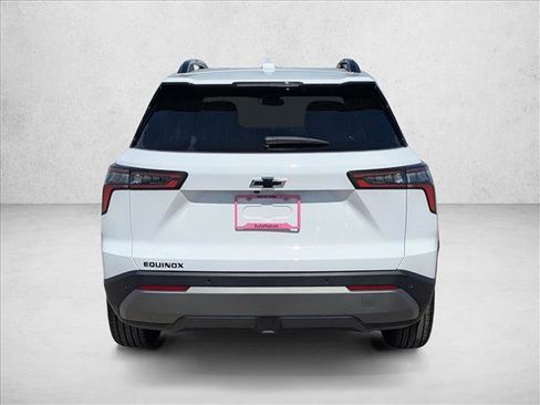 New 2026 Chevrolet Equinox LT w/ Convenience Package II image 6