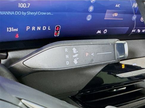 Certified 2025 Buick Enclave Sport Touring image 15