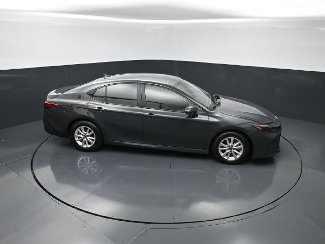 Used 2025 Toyota Camry LE FWD image 27