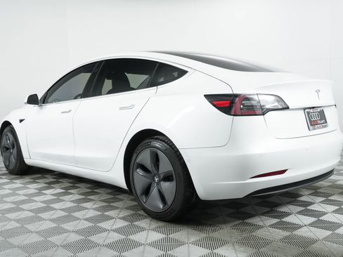 Used 2020 Tesla Model 3 Standard Range Plus image 5