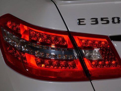 Used 2012 Mercedes-Benz E 350 Sedan image 33