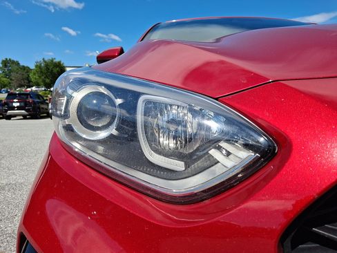 Used 2020 Kia Forte LXS FWD image 9