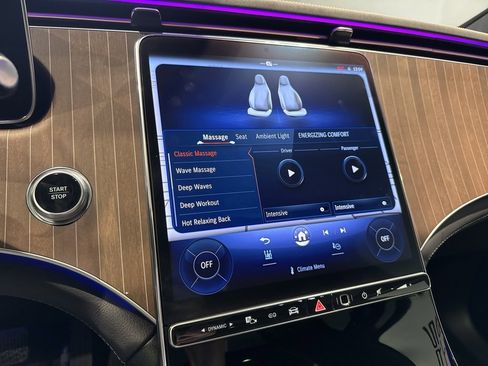 Used 2023 Mercedes-Benz EQE 500 4MATIC SUV w/ Pinnacle Trim Package image 25