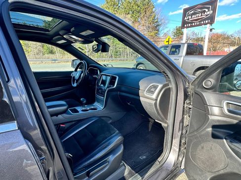 Used 2015 Jeep Grand Cherokee Altitude image 11
