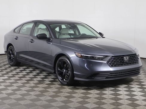 Certified 2025 Honda Accord SE image 2