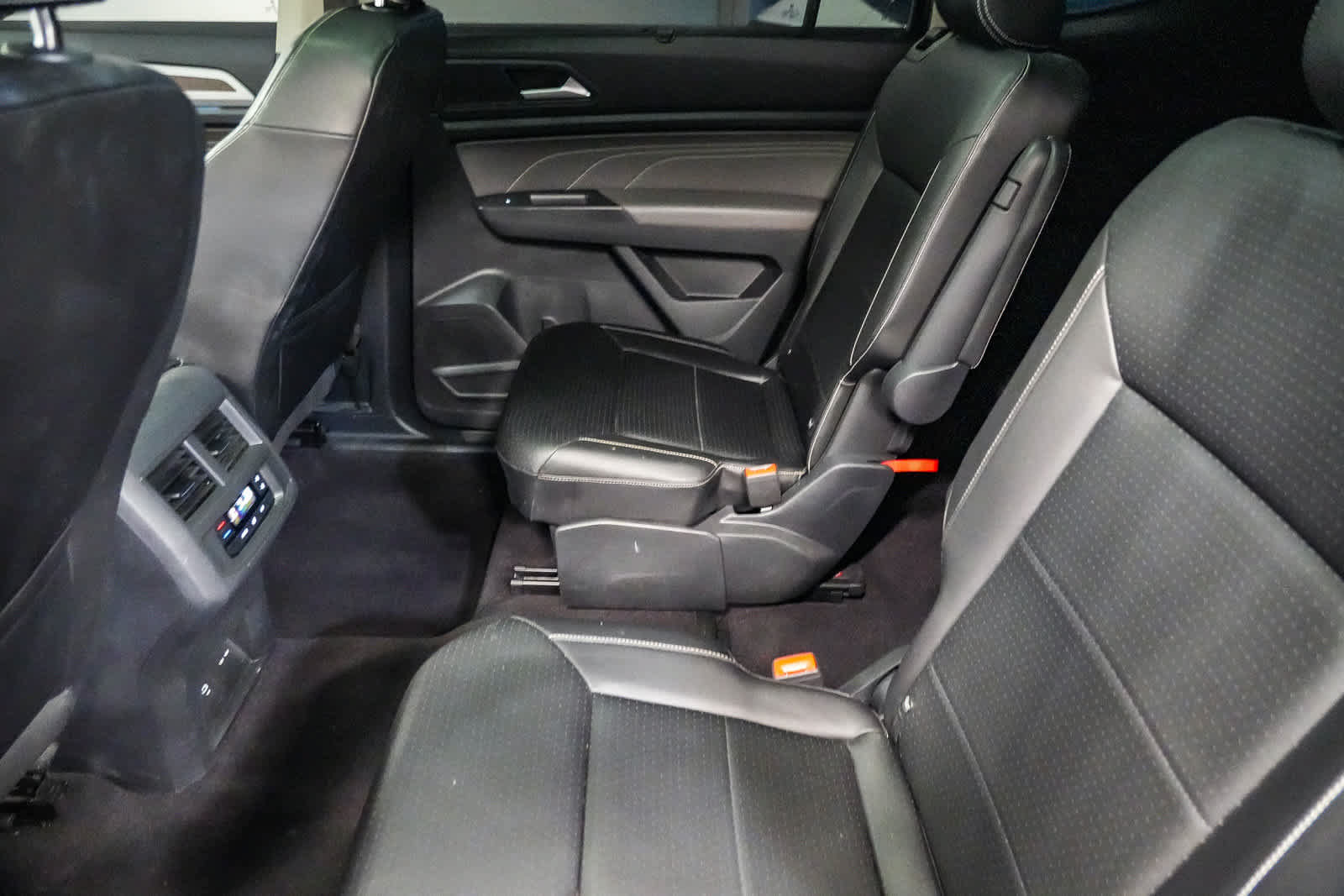 Used 2021 Volkswagen Atlas SEL FWD image 19