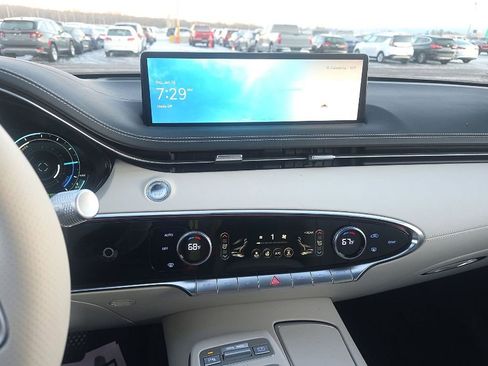 Used 2024 Genesis Electrified GV70 Prestige w/ Prestige Package image 9