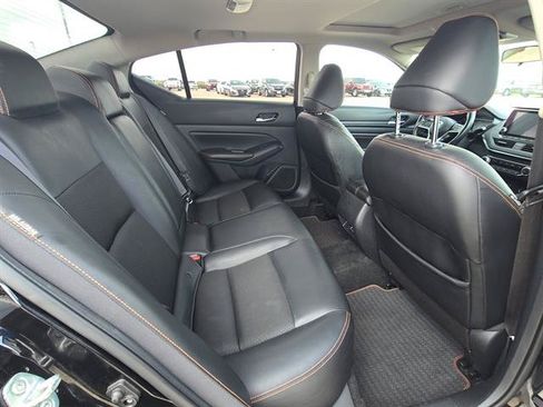 Used 2019 Nissan Altima 2.5 SR w/ SR Premium Package AWD/4WD image 17