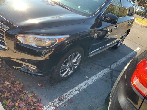 Used 2014 INFINITI QX60 AWD w/ Deluxe Touring Package image 3