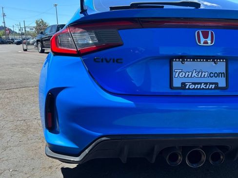 Used 2023 Honda Civic Type R image 7