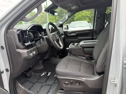 Used 2024 GMC Sierra 1500 Elevation AWD/4WD image 11