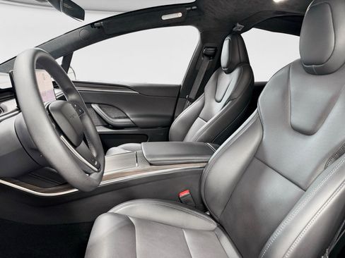 Used 2024 Tesla Model X AWD/4WD image 16