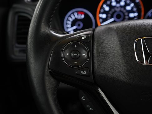 Used 2020 Honda HR-V Sport image 25