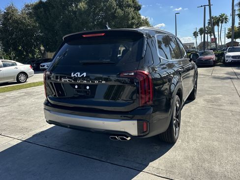 New 2025 Kia Telluride S image 6