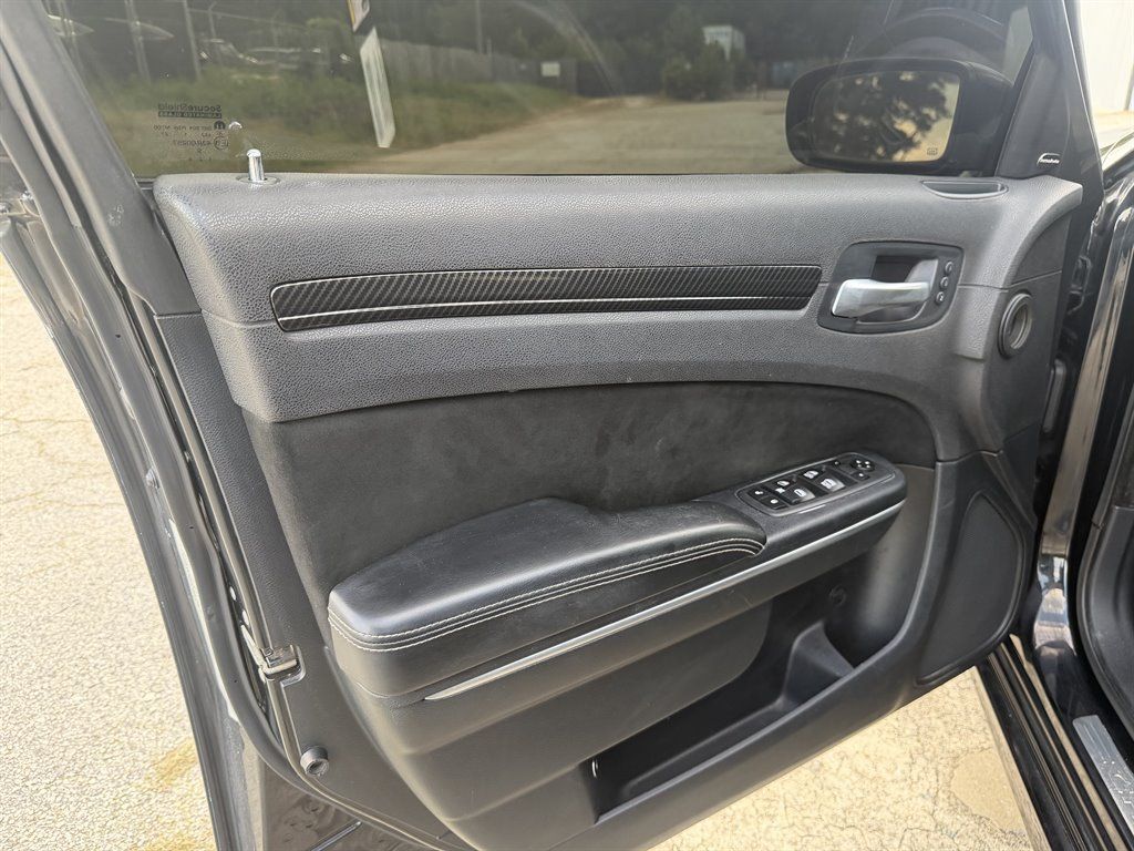 Used 2012 Chrysler 300 SRT8 w/ 19-Premium Speaker Group RWD image 9
