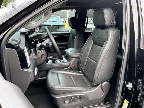 Used 2024 GMC Sierra 1500 Denali AWD/4WD image 21