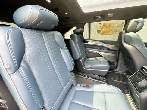 Used 2025 Cadillac Escalade IQ Sport 2 AWD/4WD image 28
