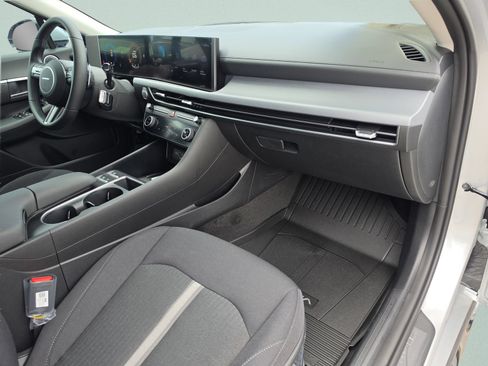 New 2026 Hyundai Sonata SEL FWD image 16