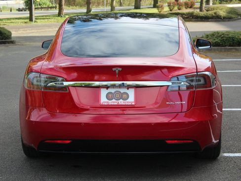 Used 2020 Tesla Model S Long Range Plus AWD/4WD image 6