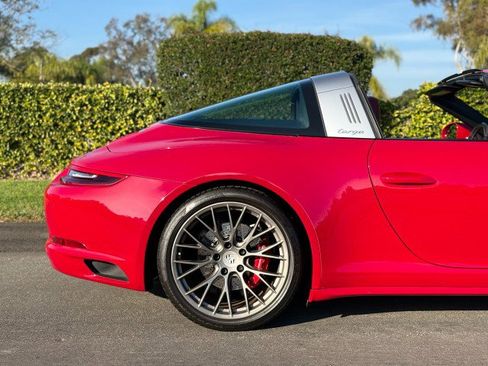 Used 2017 Porsche 911 Targa 4S image 9