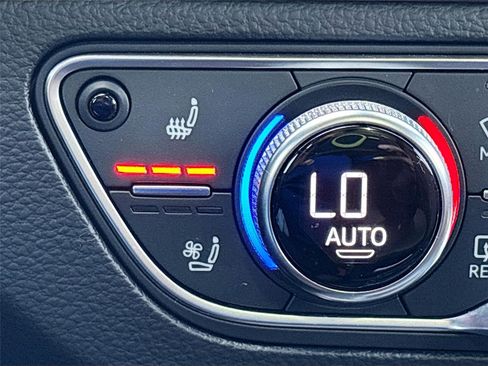 Used 2018 Audi Q5 2.0T Premium Plus w/ Premium Plus Package image 25