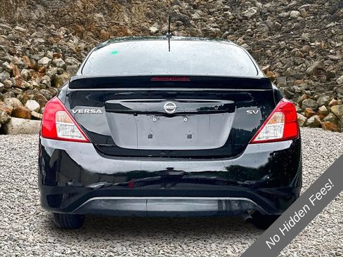 Used 2019 Nissan Versa SV FWD image 4
