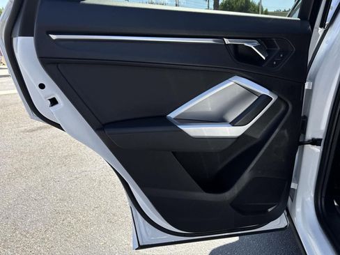 Used 2024 Audi Q3 2.0T Premium image 26