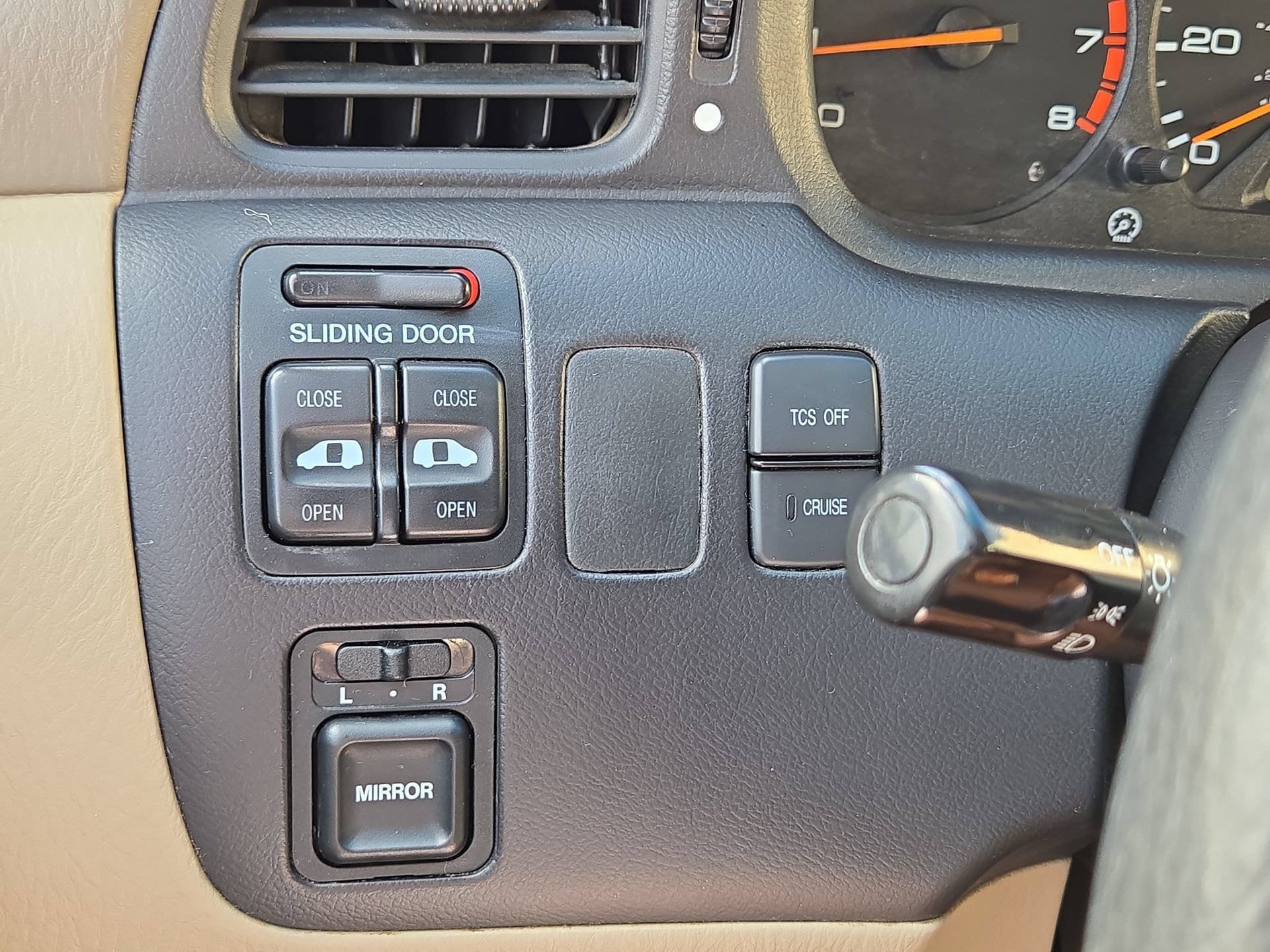 Used 2004 Honda Odyssey EX image 19