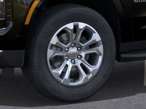 New 2026 Chevrolet Suburban LT RWD image 9